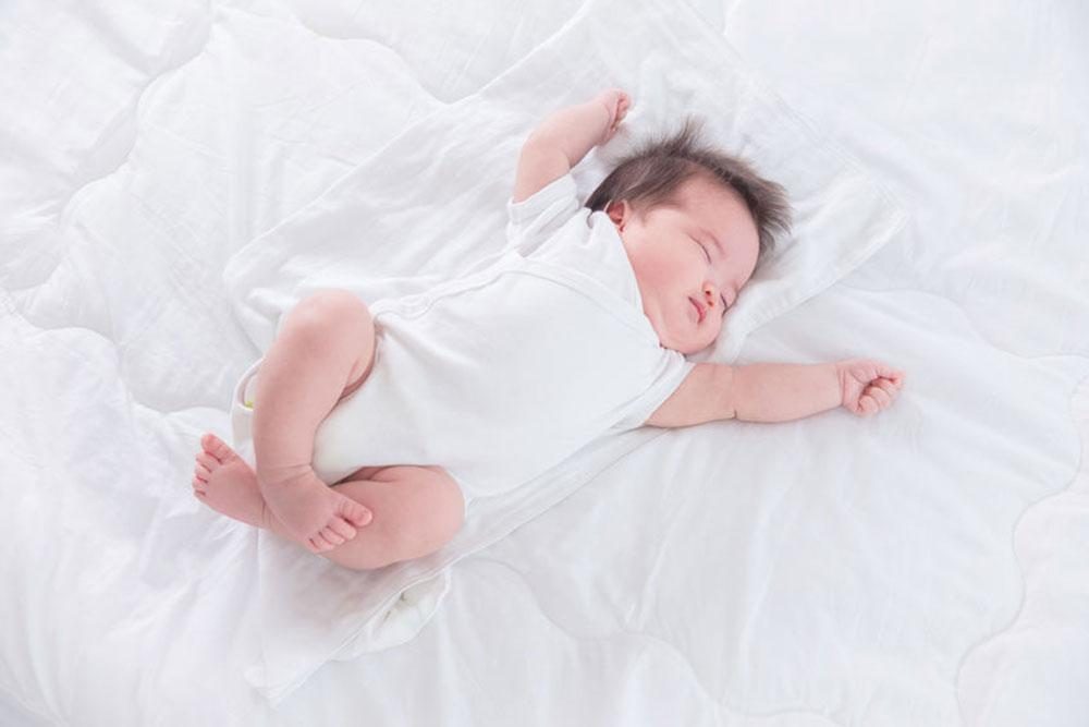 What to Expect in The First Year of Life? | Baby Milestones