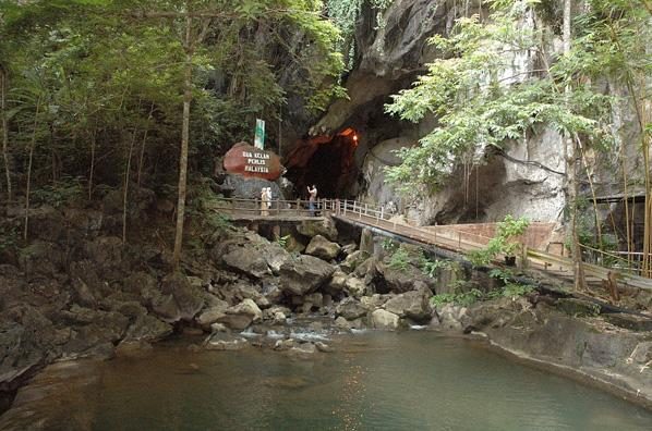 Gua Kelam Recreational Park