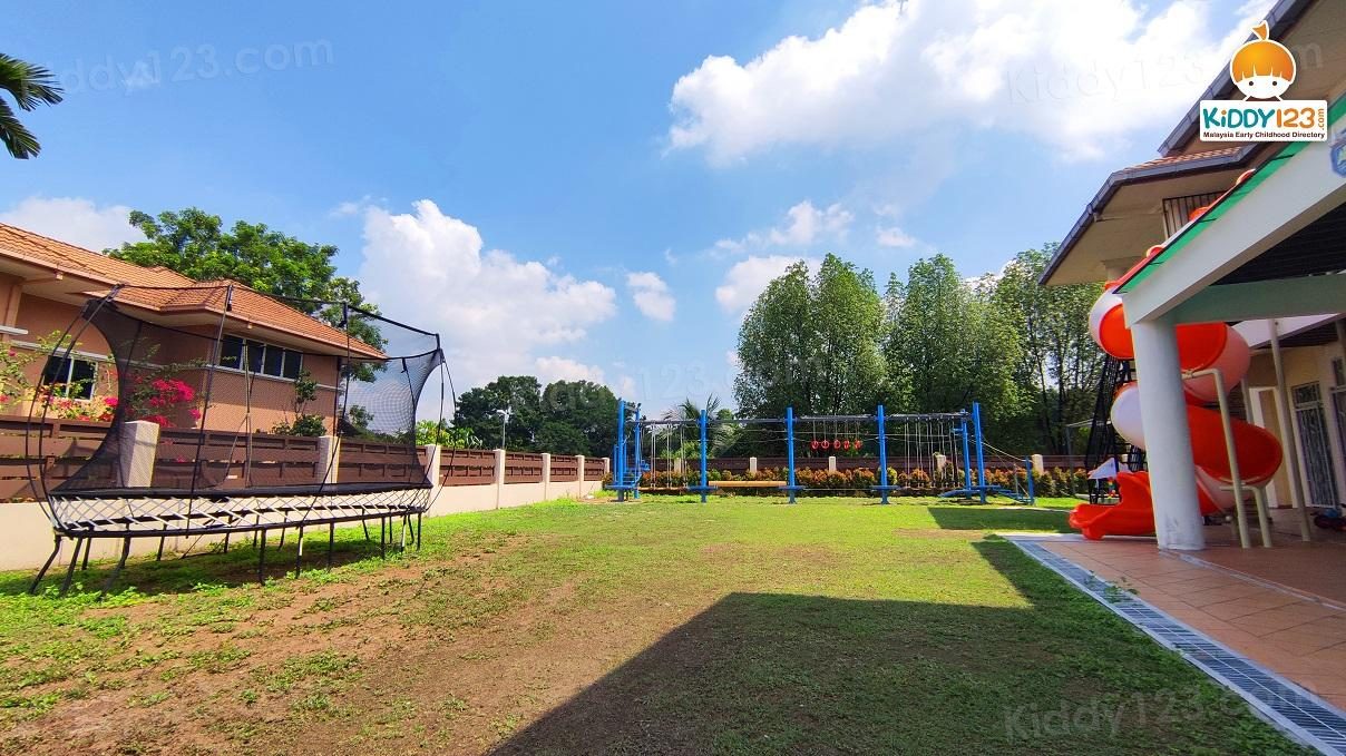 My Little World, Kota Damansara