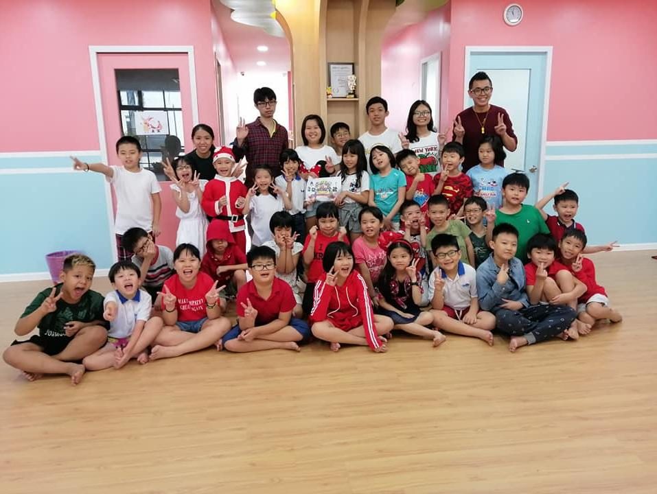 Flying Colours Learning Centre, Taman Muda 缤纷教育中心，太子园