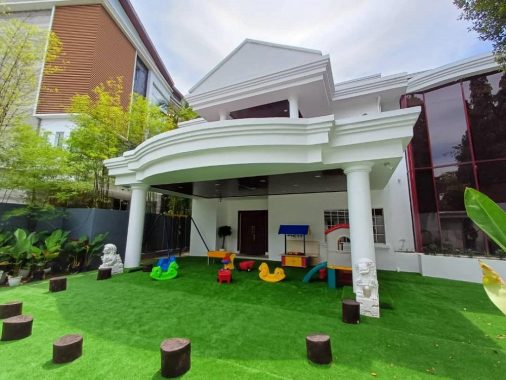 My Little Compass, Damansara Heights