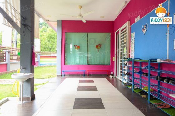 Kiddies Wonderland Educare Centre, Damai Utama