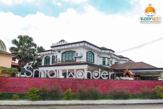 Small Wonder Malaysia, Bandar Bukit Tinggi (Junior & Senior)