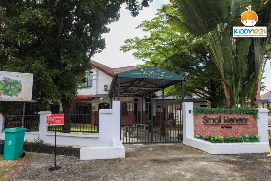 Small Wonder Malaysia, Bandar Bukit Tinggi (Junior & Senior)