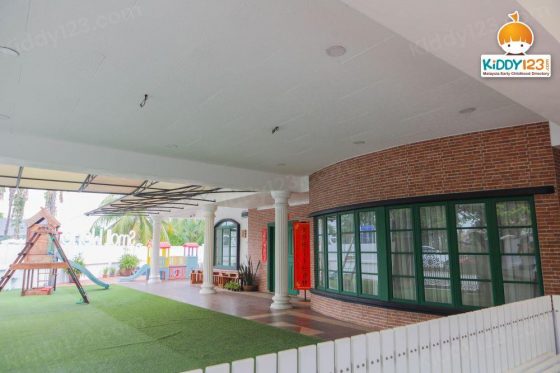 Small Wonder Malaysia, Bandar Bukit Tinggi (Junior & Senior)