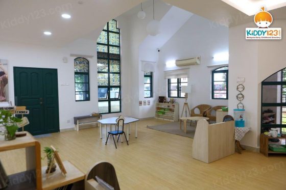 Small Wonder Malaysia, Bandar Bukit Tinggi (Junior & Senior)